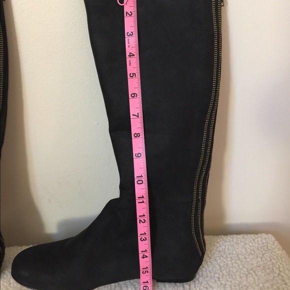 Vintage Cynthia Vincent Leather Boots - Picture 7 of 8